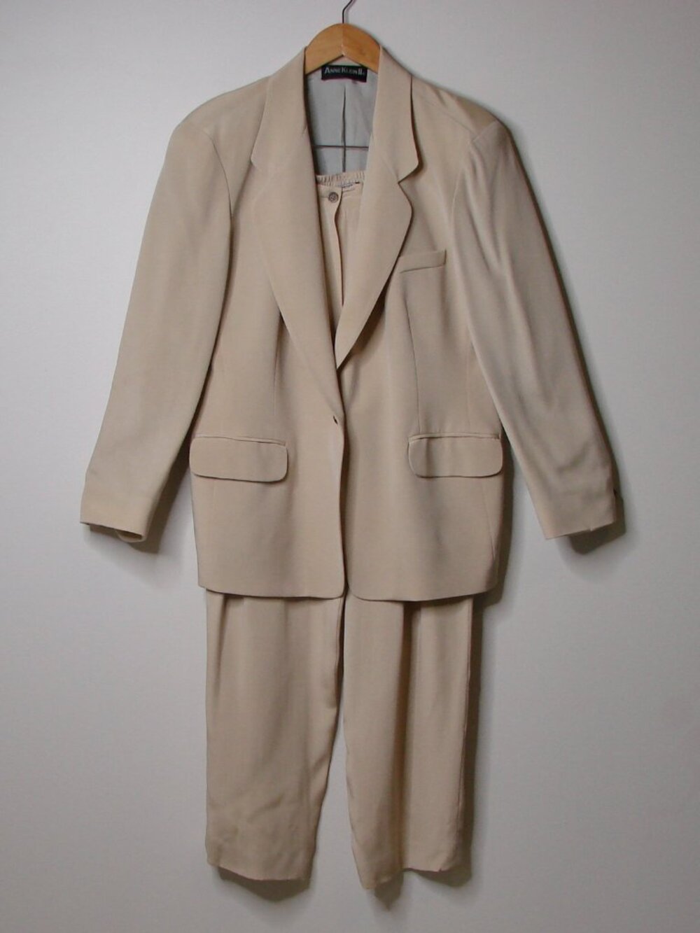 Anne Klein 100% Silk Beige Cream Blazer Pants Flowy Pantsuit Office 12 Petite